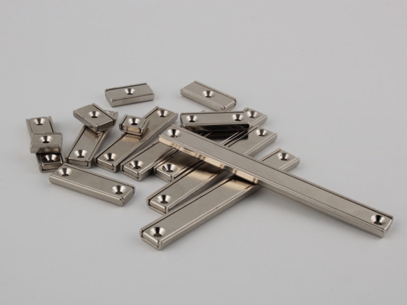 Linear Channel Magnet